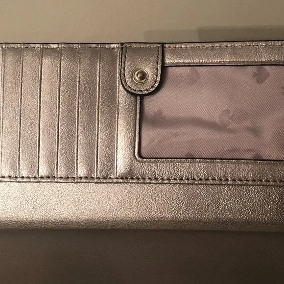 KATE SPADE PINK LEATHER SCALLOP WALLET ~ LARGE ~ 14 CARD SLOTS ~ GOLD INTERIOR - Picture 6 of 10